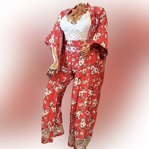 Two pieces of pant with jacket for women.